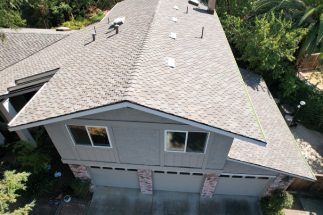 roofing contractor in Oakland