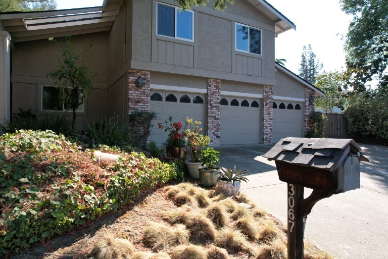 Roof Replacement Contractors in Santa Cruz